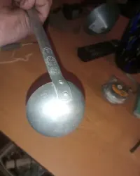 Stara chochla aluminiowa Metalotechnika Kraków — ujęcie 2
