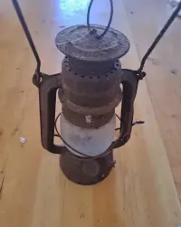 Stara lampa naftowa prl — ujęcie 3