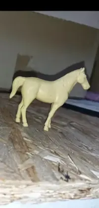 Stara vintage Figurka konia made in hong kong — ujęcie 2