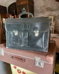 Stara walizka design vintage retro prl — ujęcie 3