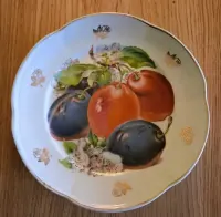 Stare przedwojenne talerze — ujęcie 5
