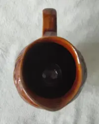 Stary brązowy dzbanek porcelit ZMO Jaroszów okres PRL — ujęcie 3