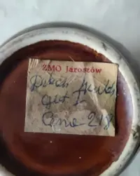 Stary brązowy dzbanek porcelit ZMO Jaroszów okres PRL — ujęcie 5