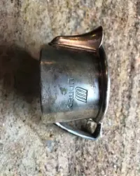 Stary mlecznik z pierwszej klasy United Airlines Grand Silver Co. — ujęcie 2
