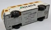Stary samochodzik resorak kolekcjonerski Matchbox 1977 Airport Coach — ujęcie 5