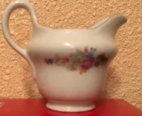 Stary sygnowany czechosłowacki mlecznik — ujęcie 2