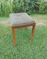 Stary taborek siedzisko, podnóżek Vintage. — ujęcie 4