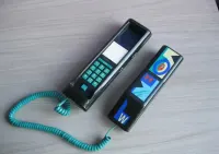 Stary Telefon Swatch Twinphone - Styl Memphis — ujęcie 2