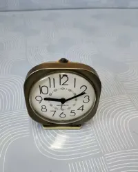 Stary zegar budzik Mera-Poltik — ujęcie 3