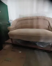 Stylowa kanapka / sofa retro – klasyczny design — ujęcie 4