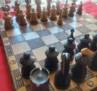 Szachy drewniane wypalane PRL — ujęcie 3