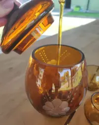 Szklany serwis do ponczu. — ujęcie 2
