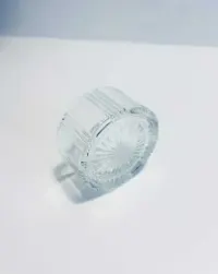 Szklana cukierniczka Vintage Huta Hortensja z okresu PRL — ujęcie 2