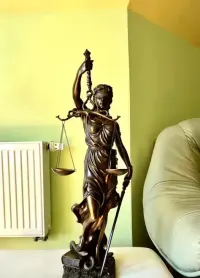 Temida Bogini Sprawiedliwości Duża Rzeźba z Brązu 121 cm — ujęcie 4