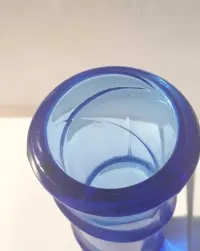 Wazon Jiří Brabec 15cm, huta Rosice, Sklo Union, Czechosłowacja. — ujęcie 4