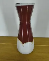 Wazon porcelanowy Lippelsdorf GDR – 29 cm — ujęcie 3