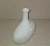 Wazon Rosenthal Studio-Line – Biała Porcelana z Kwiatowym Reliefem – Vintage — ujęcie 5