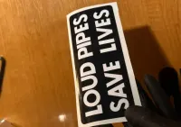 Wklepa naklejka sticker loud pipes save lives — ujęcie 5