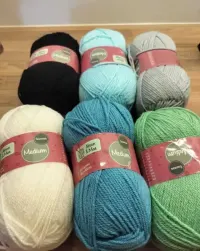 Włóczka włóczki 100g mix kolorów acryl 238m — ujęcie 3
