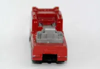 Wóz strażacki Fire Rescue 18 1:64 model metalowy resorak vintage retro — ujęcie 5