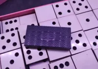 Zabytkowa pamiątkowa gra domino przedmiot kolekcjonerski ZSRR — ujęcie 4