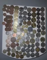 Zagraniczne monety różne ponad 100 szt — ujęcie 2