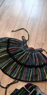 Zapaska  ludowa  fartuch i góra od sukienki gorset dla  dziecka z. Prl — ujęcie 4