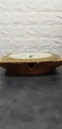 Zegar ścienny ceramiczny Mirostowice PRL — ujęcie 4