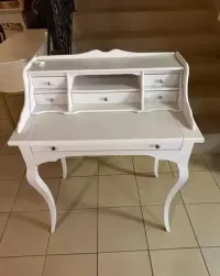 Elegancka biała toaletka / biurko – styl klasyczny, stan idealny — ujęcie 2
