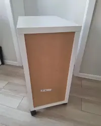 Komoda IKEA 4 szuflady — ujęcie 3
