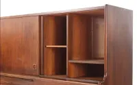 Kredens | highboard tekowy Johannes Andersen Dania lata 60. XX wieku. — ujęcie 4