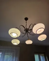 Lampa pokojowa używana Odbiór osobisty — ujęcie 3