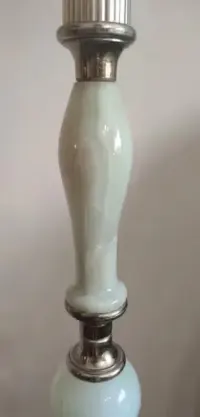 Lampa stojąca mosiądz z onyksem — ujęcie 5