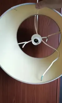 Lampa wisząca szara — ujęcie 3
