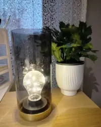 Lampka nocna na baterie. — ujęcie 2