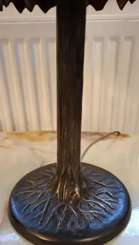 Piękna Lampa witrażowa (w stylu Tiffany),szkło UROBOROS wys.48 cm,śred.32 cm-stan idealny — ujęcie 5