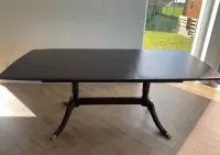 Stylowy dębowy stół rozkładany — ujęcie 5