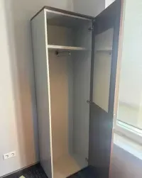 Szafa ubraniowa orzech gabinet 60x202 szafy komody  biuro dom pokój — ujęcie 2