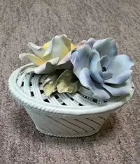 Szkatułka Bombonierka Miska porcelana Nuova Capodimonte Włochy — ujęcie 5