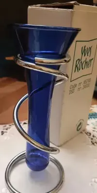 Wazonik szklany kobaltowy, niebieski Yves Rocher  lata 90 te , vintage — ujęcie 3