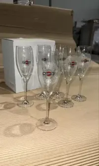12 sztuk kieliszków Martini — ujęcie 2