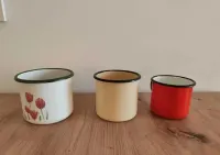 3 garnuszki / kubeczki z czasów PRL — ujęcie 2
