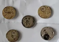 5 mechanizmów kieszonkowych z wychwytem cylindrowym (częściowo złożone — ujęcie 2