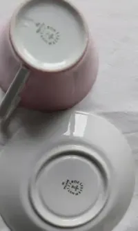 6 filiżanek porcelanowych DAISY Lilien Porzellan Austria lata 70-te — ujęcie 4