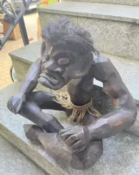 Afrykańska figurka — ujęcie 4