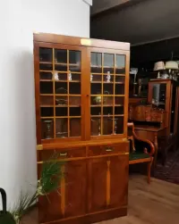 Angielska   witryna  biblioteczka  800/2025 — ujęcie 2