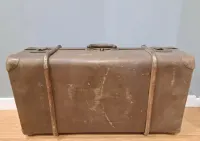 Bardzo stara DUŻA walizka podróżna kufer retro vintage skórzana drewniana — ujęcie 4