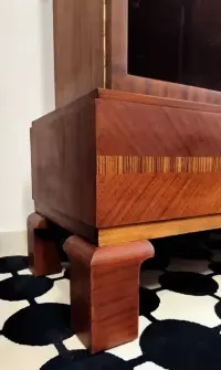 Biblioteczka art deco — ujęcie 4