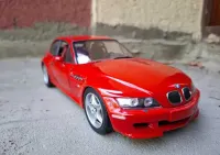 BMW Z3 Coupe Z3M E36 Z36 1:18 UT MODELS model samochodu — ujęcie 5