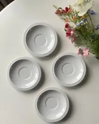 Burg Lindau zestaw spodki pod filiżanki talerzyki porcelanowe białe — ujęcie 2